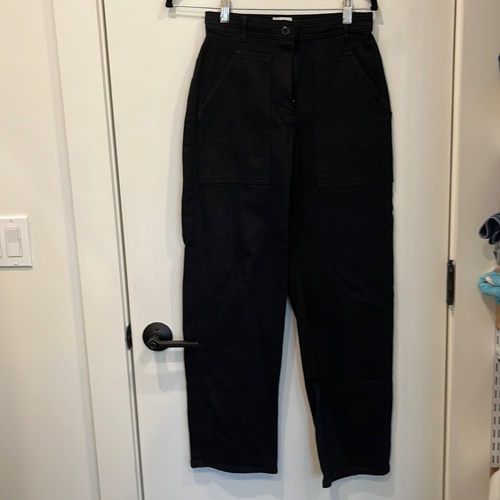 Aritzia twice worn black pants. Size 2.
